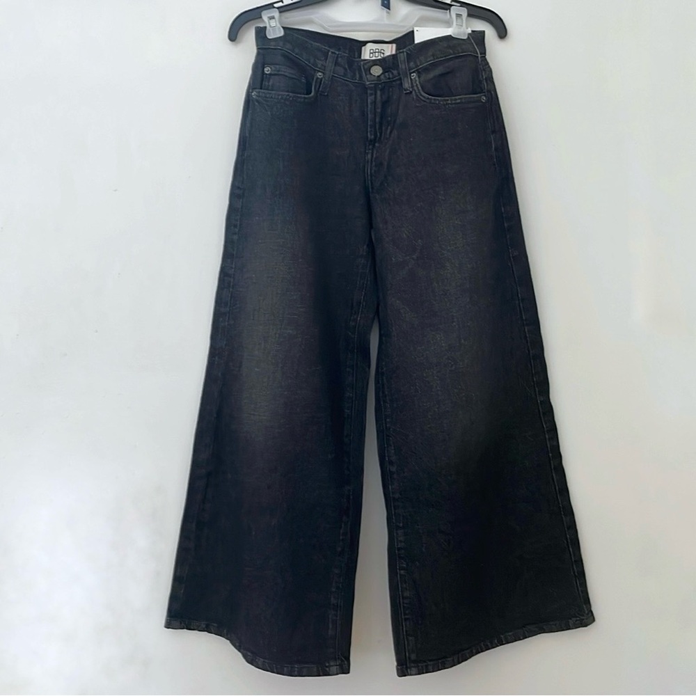BDG Joey Mid Rise Wide Leg Jean In Washed Black 25 - Picture 2 of 4